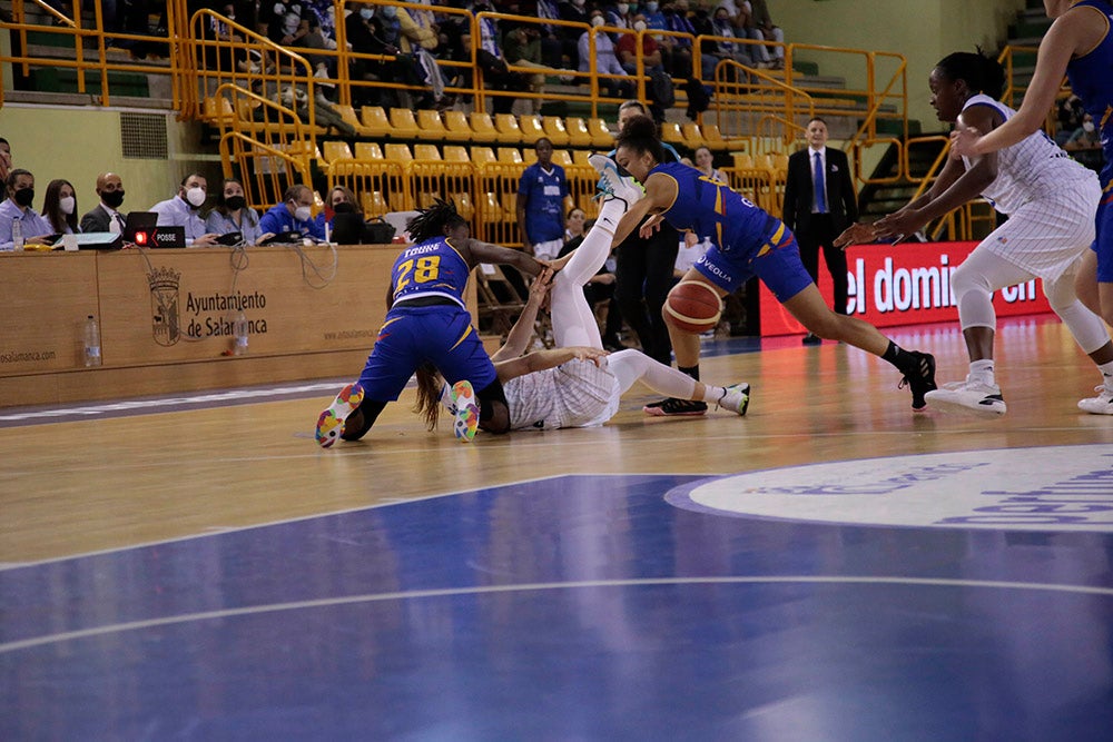 El CB Avenida reacciona a lo grande en la Euroliga tras el nuevo 'toque' de Íñiguez (88-67)