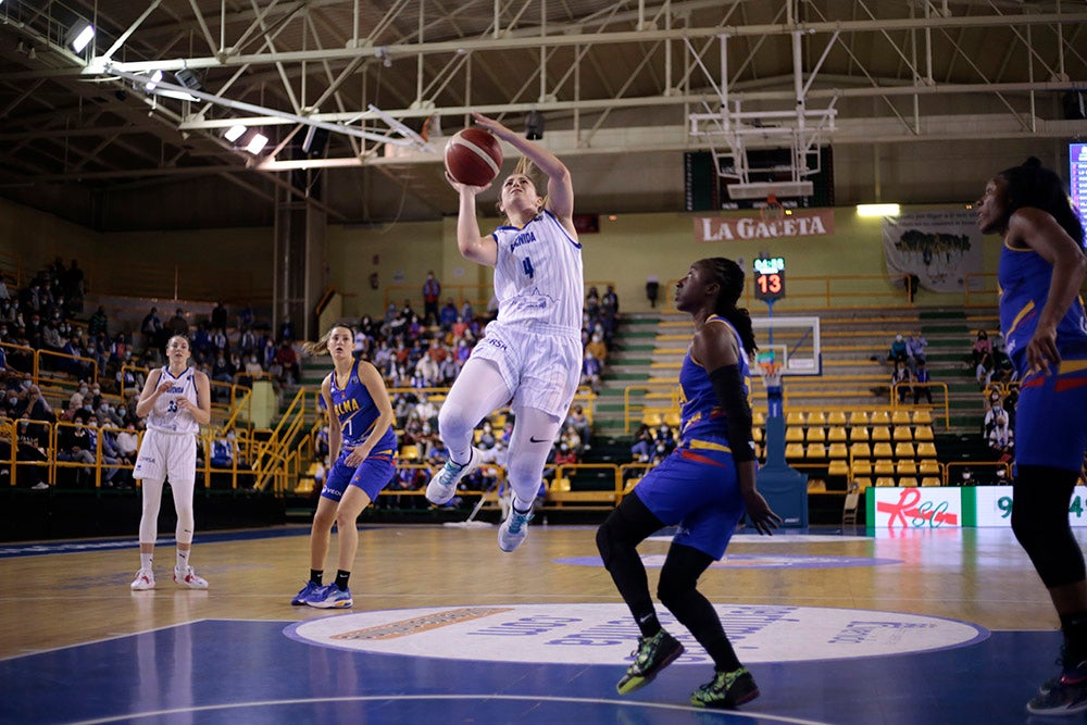 El CB Avenida reacciona a lo grande en la Euroliga tras el nuevo 'toque' de Íñiguez (88-67)