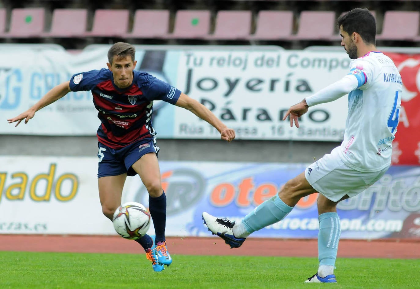 Partido entre el Compostela y la Gimnástica Segoviana 