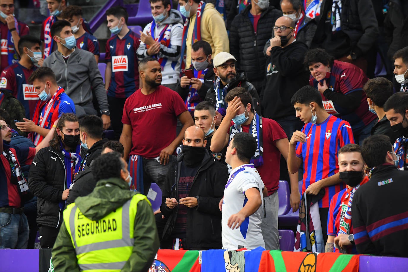 Fotos: Las imágenes de la grada de Zorrilla en el Real Valladolid-Eibar