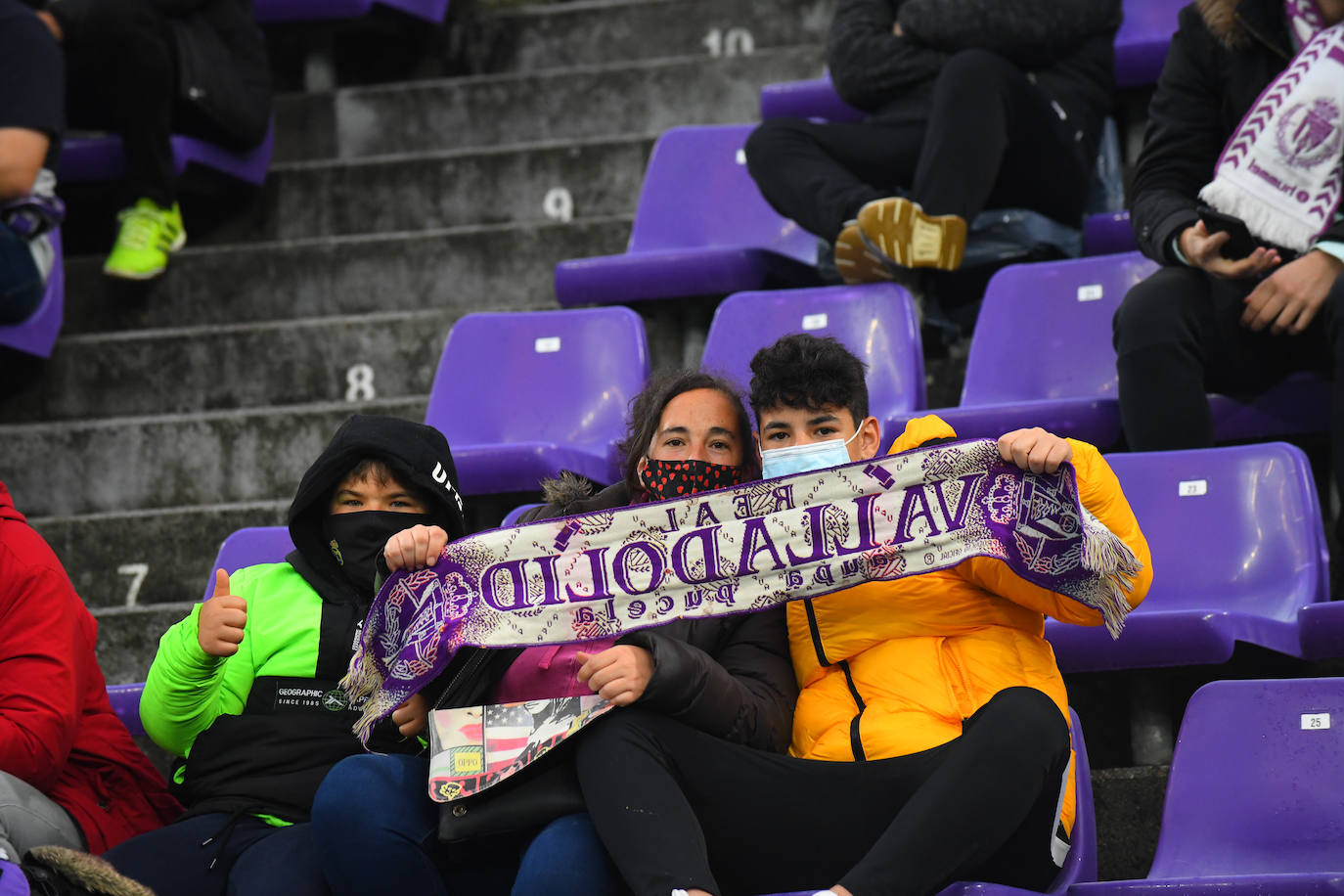 Fotos: Las imágenes de la grada de Zorrilla en el Real Valladolid-Eibar