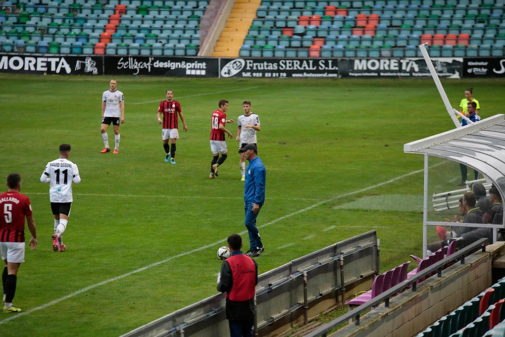 Pesadilla para el Salamanca UDS en el Helmántico ante el líder Unión Adarve (0-1)