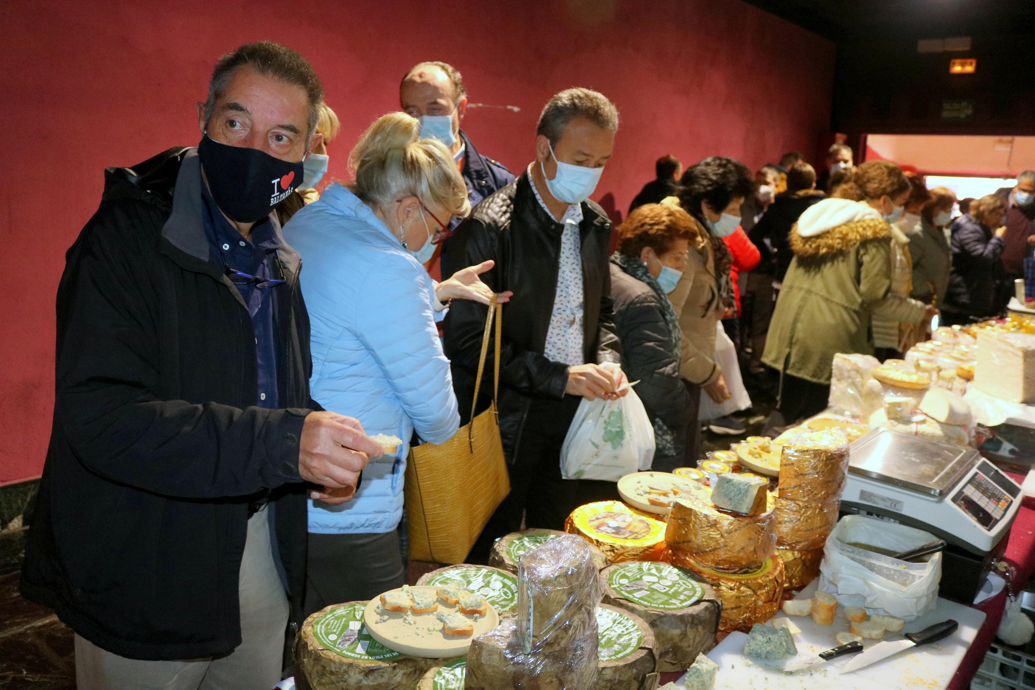 Baltanás disfrutó de la X Feria del Queso y el Vino con diversos actos durante toda la jornada