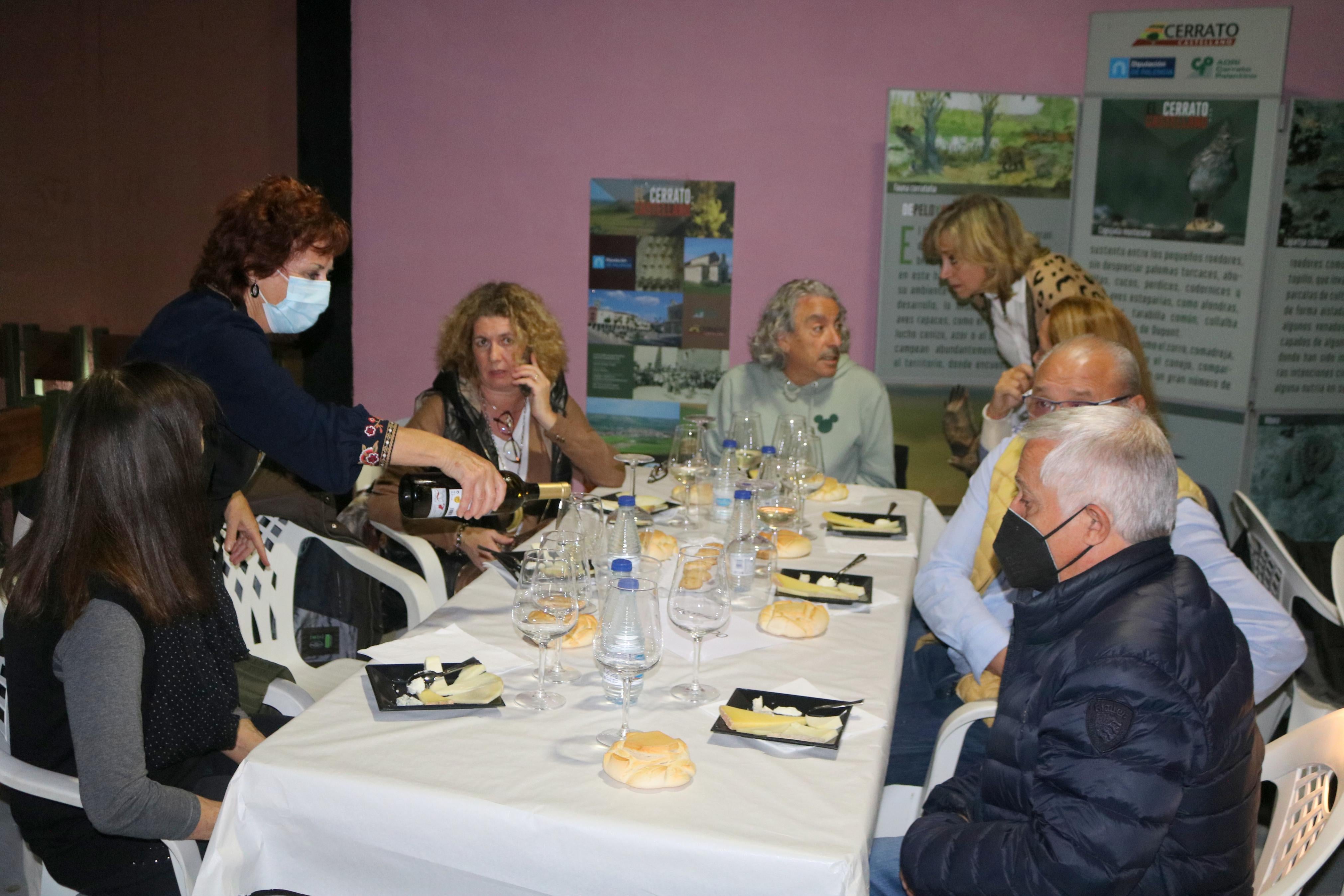 Baltanás disfrutó de la X Feria del Queso y el Vino con diversos actos durante toda la jornada