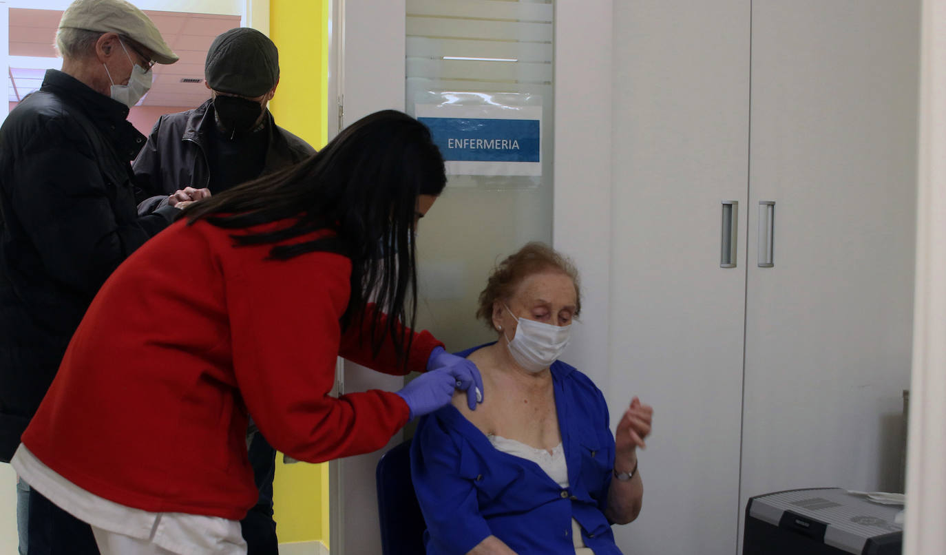 Terce dosis de la vacuna contra la Covid en Segovia 