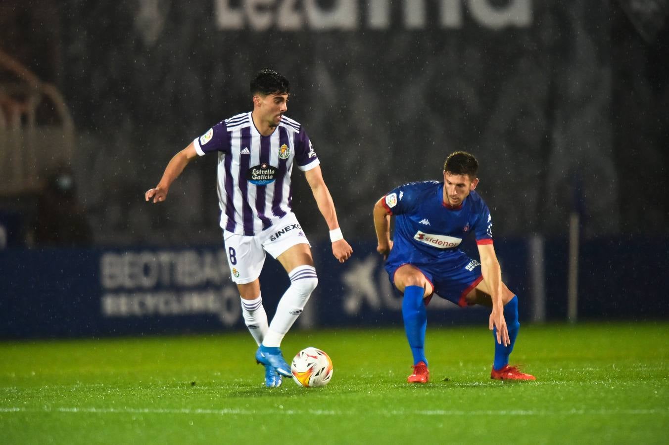 Fotos: Derrota del Real Valladolid ante el Amorebieta (4-1)