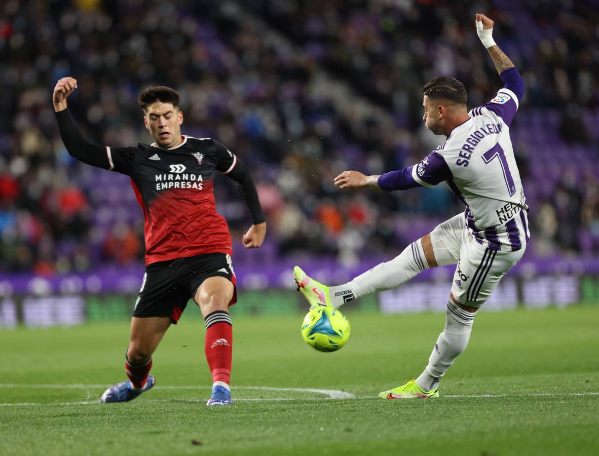 Fotos: Victoria del Real Valladolid ante el Mirandés (3-1)