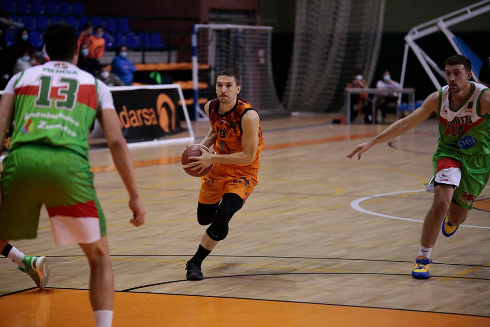 Otra vez la misma película de terror para el Aquimisa Carbajosa (69-82)