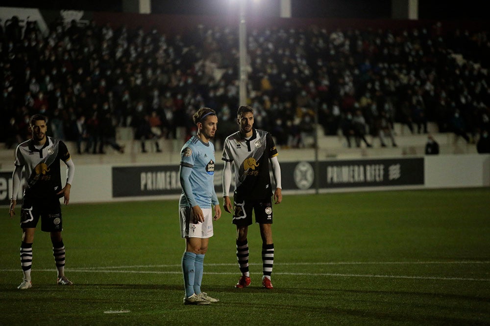 Unionistas y Celta B se reparten los puntos en un partido de plomos fundidos (1-1)