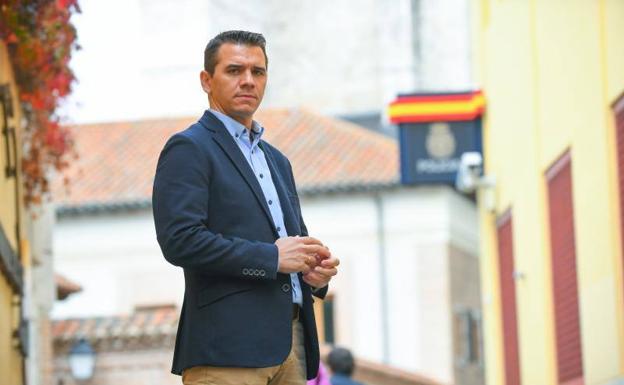 AArón Rivero.