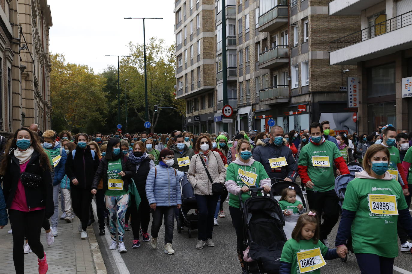 Fotos: Marcha contra el Cáncer en Valladolid (7)