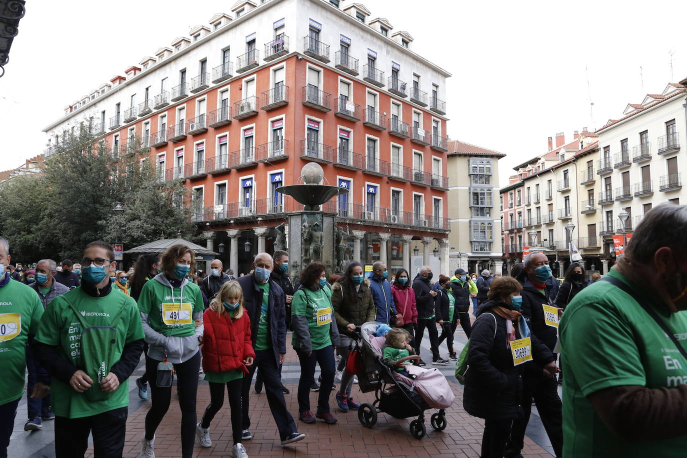 Fotos: Marcha contra el Cáncer en Valladolid (9)