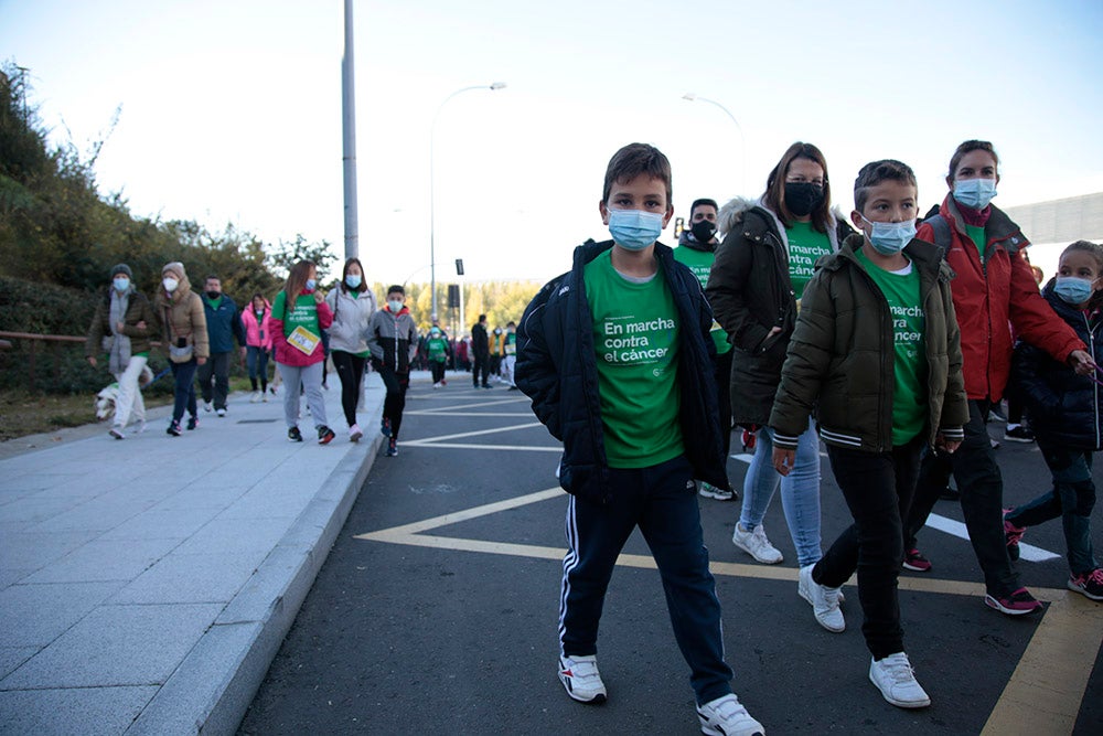 Miles de personas partieron desde el parque Elio Antonio de Nebrija en el regreso de la Marcha Salamanca Contra el Cáncer