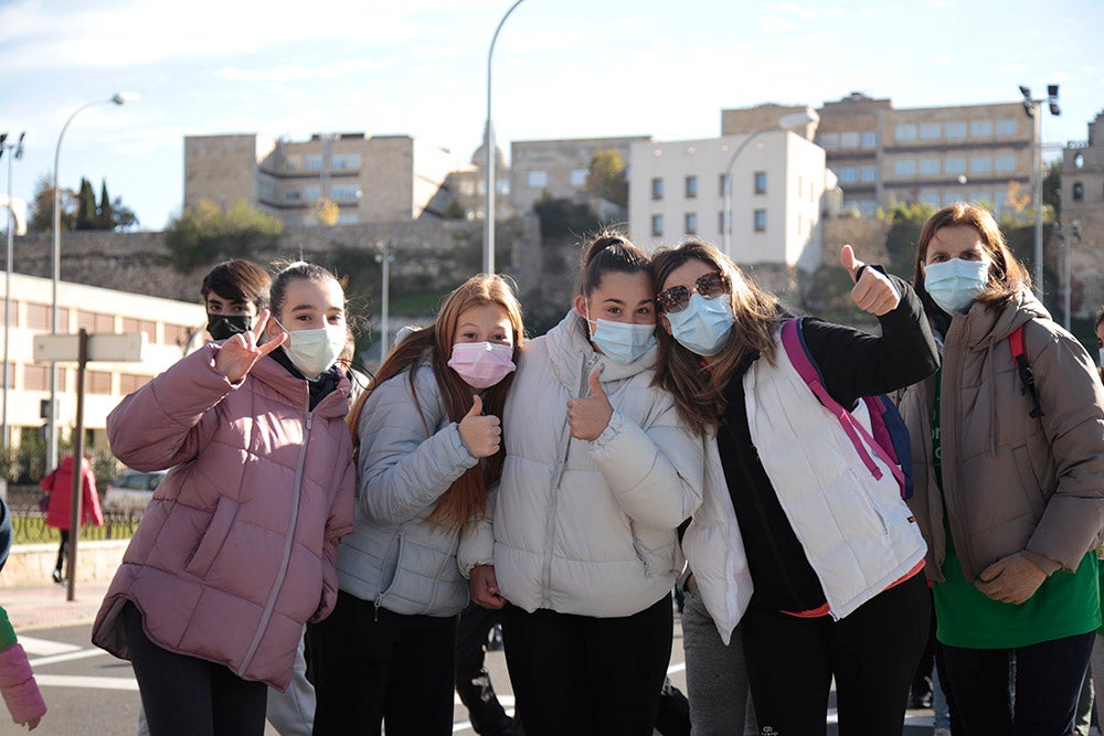 Miles de personas partieron desde el parque Elio Antonio de Nebrija en el regreso de la Marcha Salamanca Contra el Cáncer