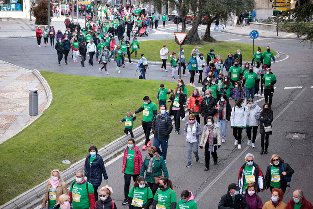 Miles de personas partieron desde el parque Elio Antonio de Nebrija en el regreso de la Marcha Salamanca Contra el Cáncer