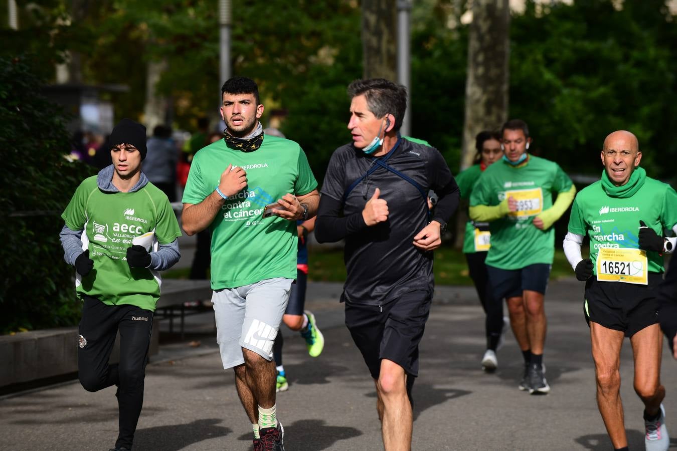 Fotos: Marcha contra el Cáncer en Valladolid (3)