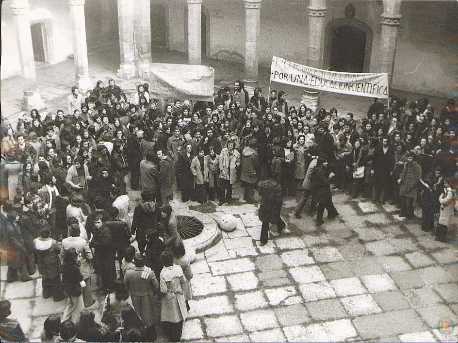 A partir de ese momento no cesaron los rumores en torno al cierre de las cuatro Facultades vallisoletanas. Rumores que se hicieron realidad el 8 de febrero de 1975, al aplicarse un Decreto del Consejo de Ministros a propuesta del entonces ministro de Educación y Ciencia, Cruz Martínez Esteruelas.