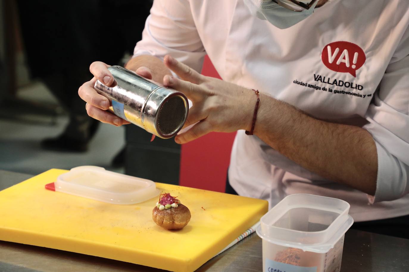 Fotos: Preparación del pincho ganador del Concurso Nacional de Valladolid