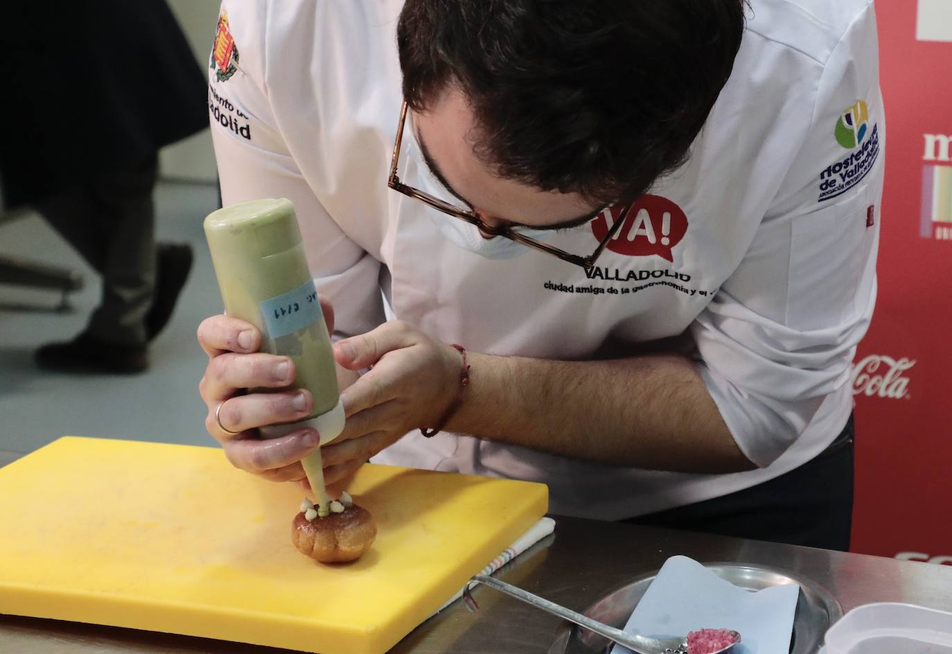 Fotos: Preparación del pincho ganador del Concurso Nacional de Valladolid