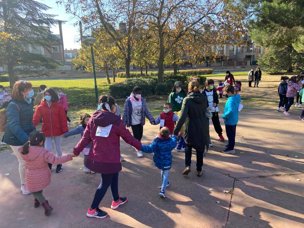 Fotos: Los alumnos del CEIP Parque Alameda bailan contra la obesidad