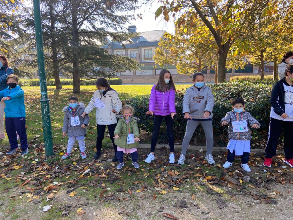 Fotos: Los alumnos del CEIP Parque Alameda bailan contra la obesidad