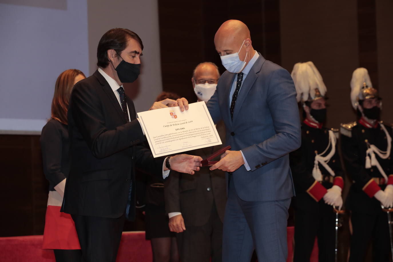 Fotos: Entrega de medallas en el Congreso Autonómico de Coordinación de Policía Local 1/4