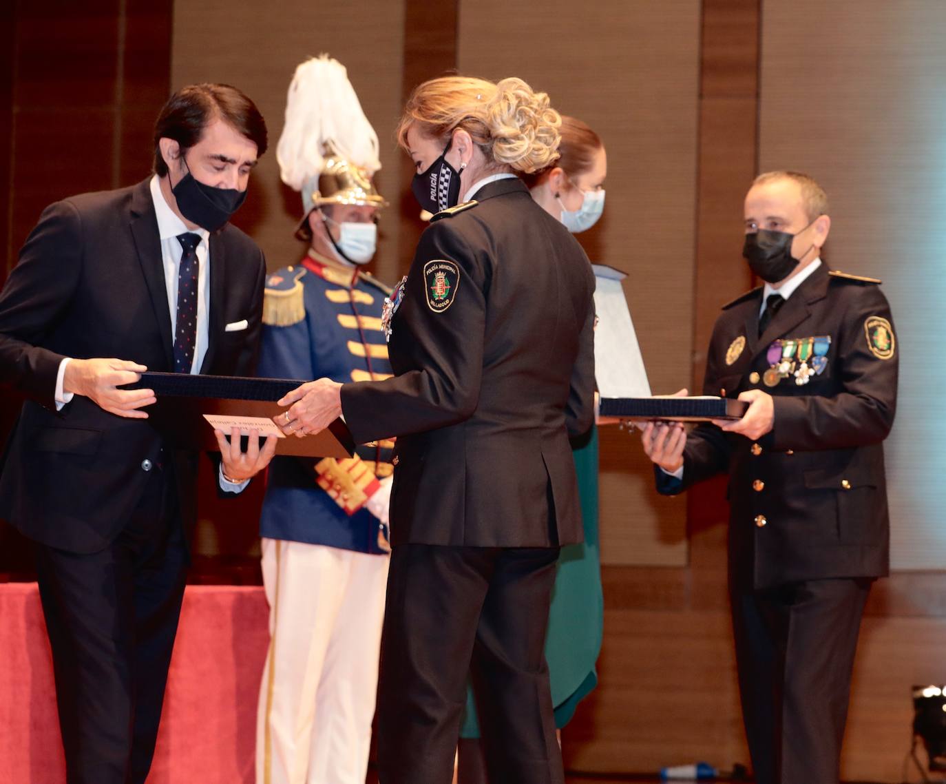 Fotos: Entrega de medallas en el Congreso Autonómico de Coordinación de Policía Local 1/4