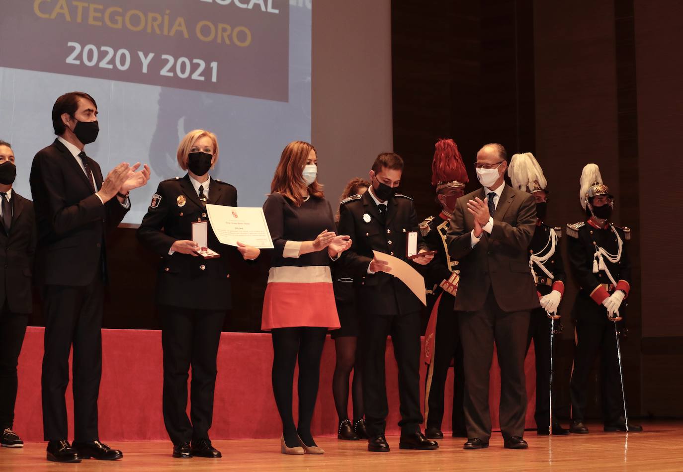 Fotos: Entrega de medallas en el Congreso Autonómico de Coordinación de Policía Local 1/4