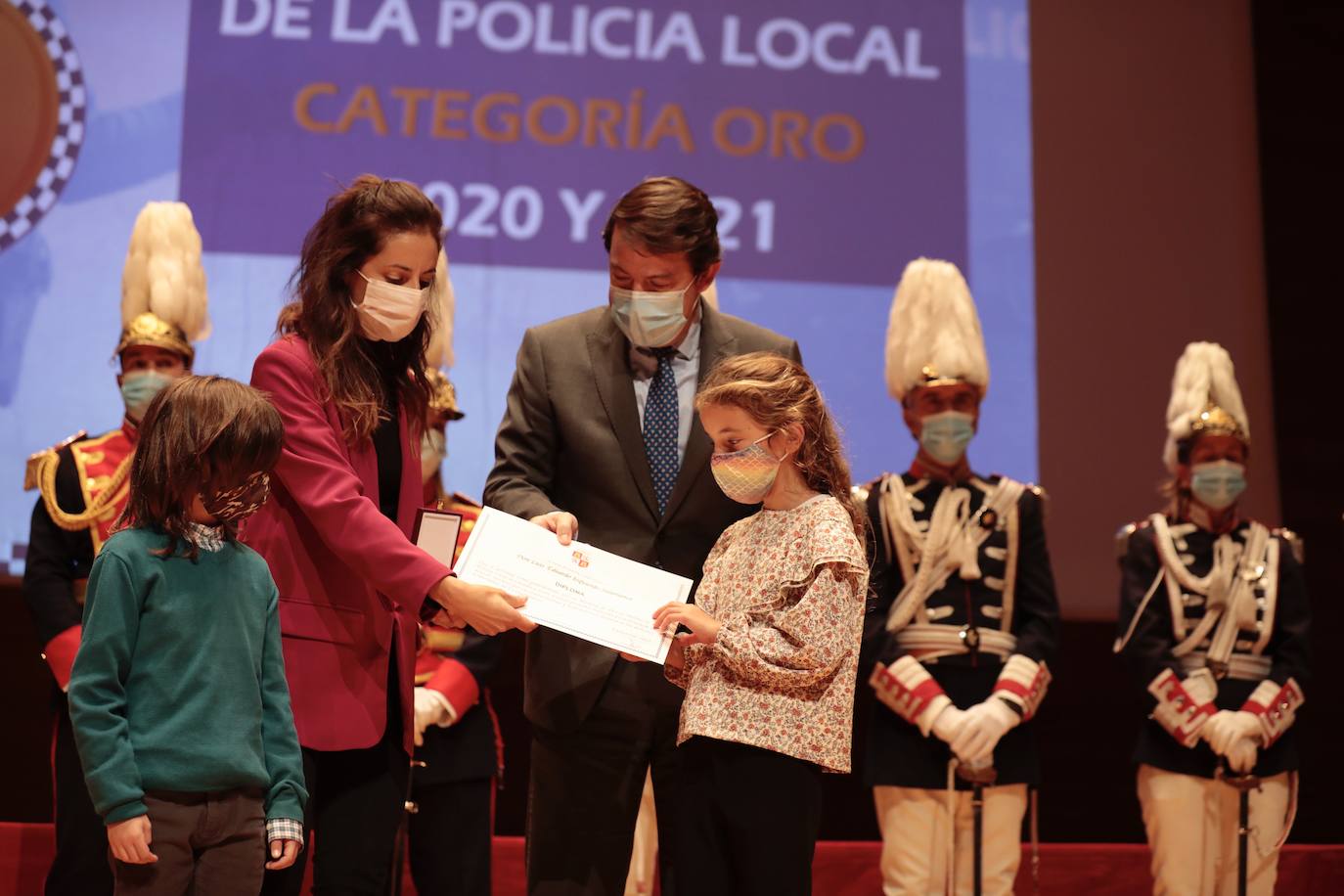 Fotos: Entrega de medallas en el Congreso Autonómico de Coordinación de Policía Local 2/4