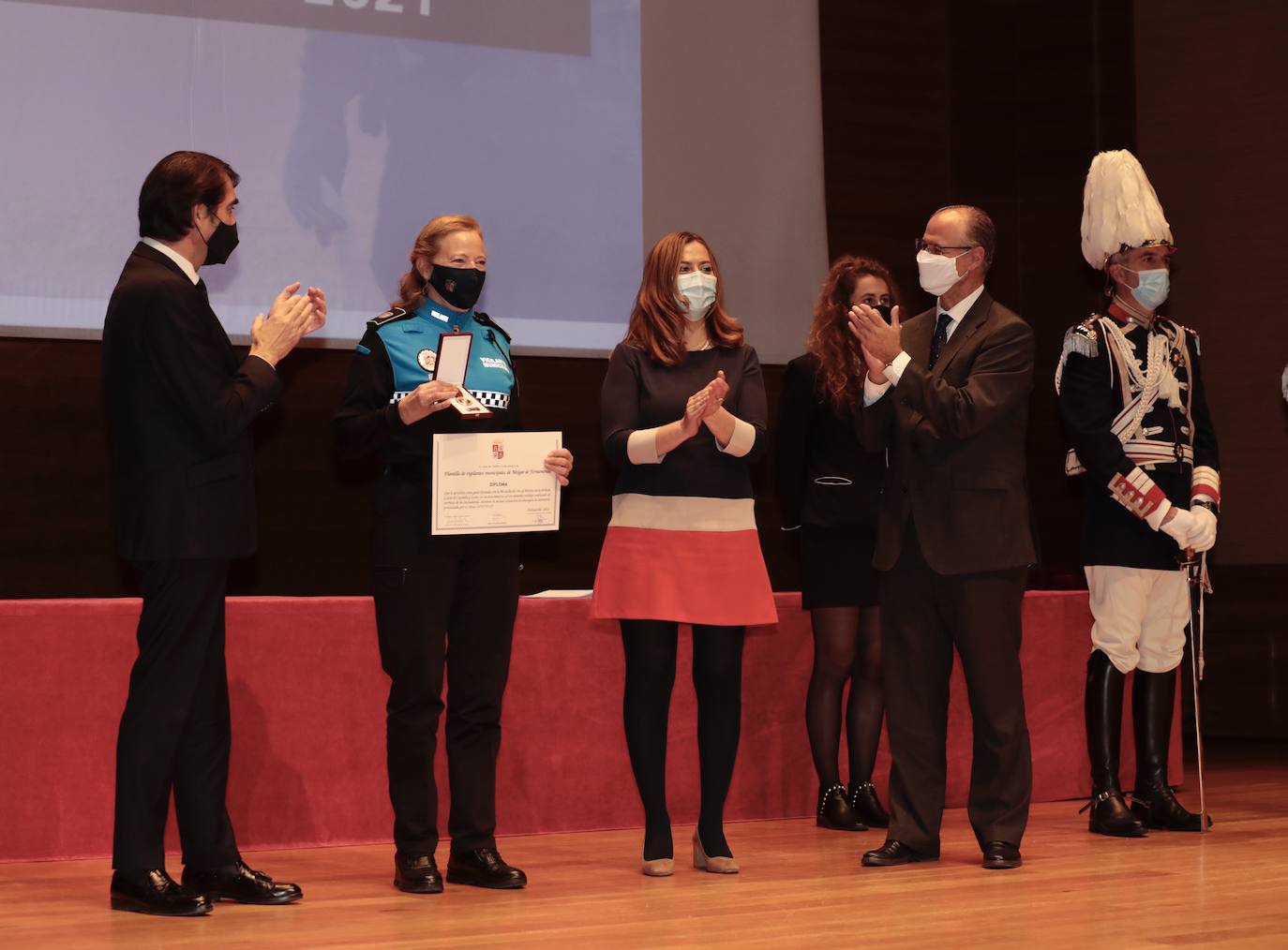 Fotos: Entrega de medallas en el Congreso Autonómico de Coordinación de Policía Local 3/4