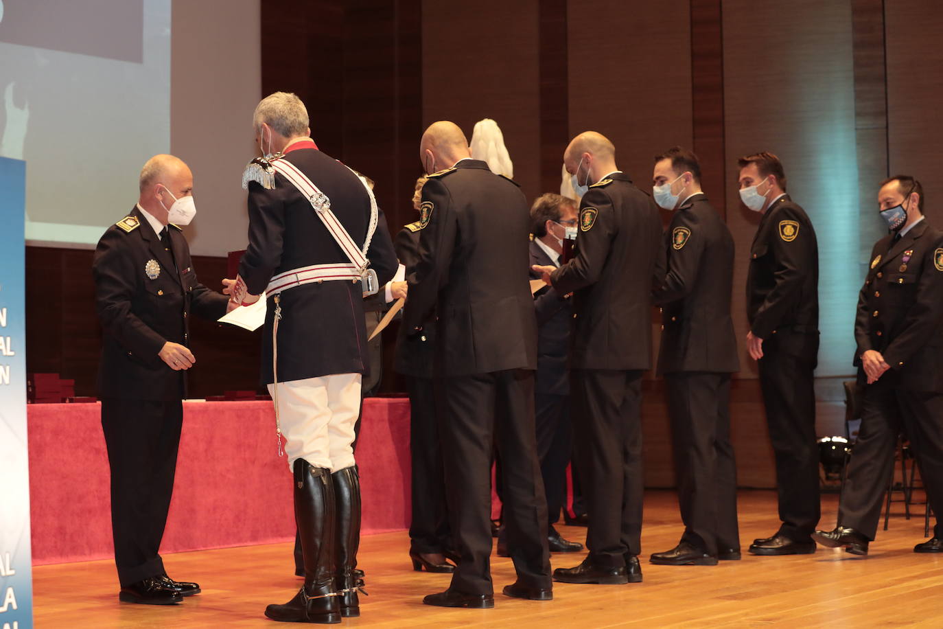 Fotos: Entrega de medallas en el Congreso Autonómico de Coordinación de Policía Local 3/4