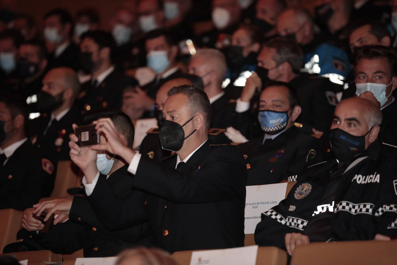 Fotos: Entrega de medallas en el Congreso Autonómico de Coordinación de Policía Local 4/4
