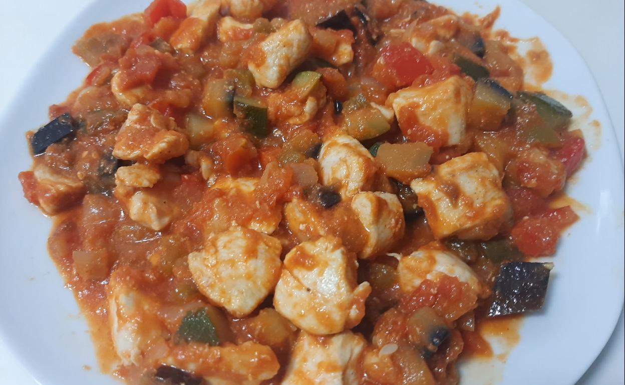 Pechuga de pollo con pisto