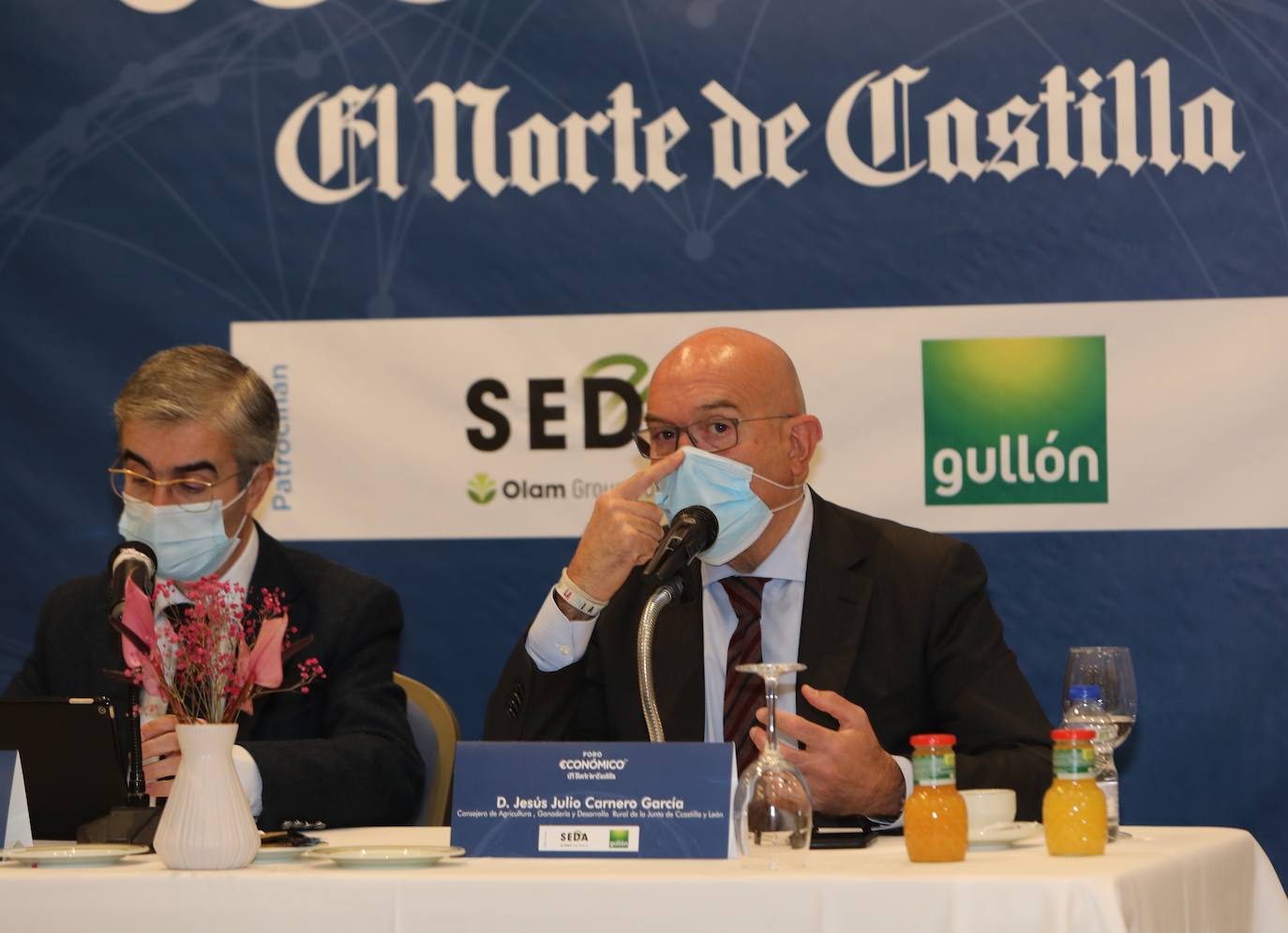 Fotos: Foro económico de El Norte de Castilla con el consejero de Agricultura