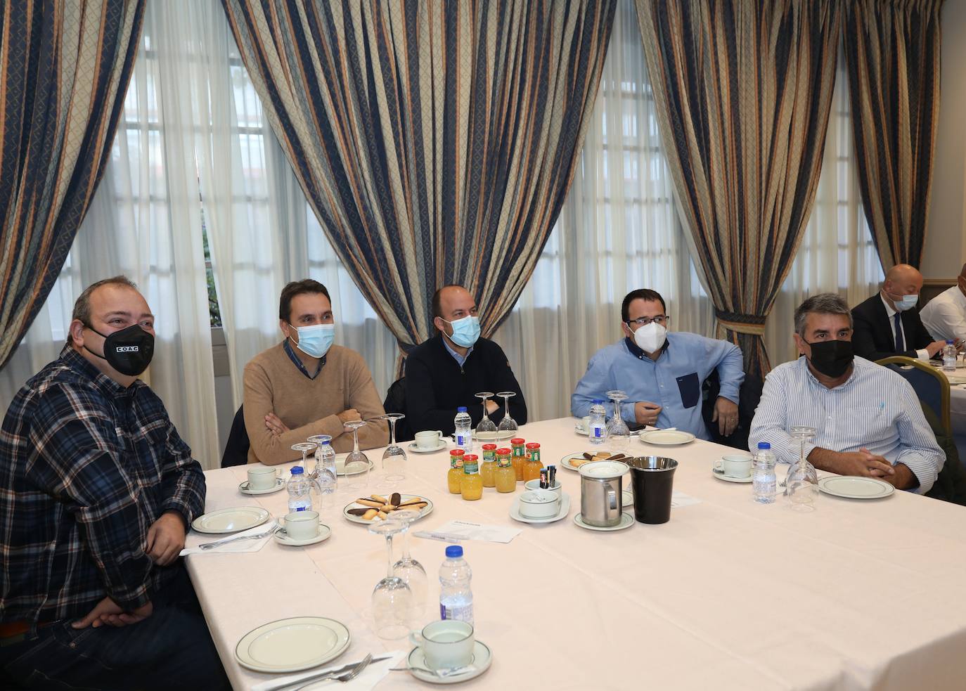 Fotos: Foro económico de El Norte de Castilla con el consejero de Agricultura