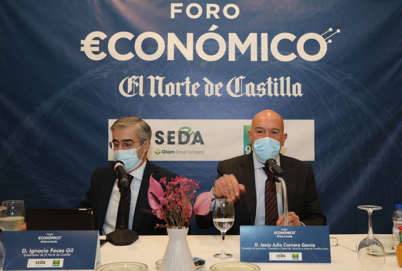 Fotos: Foro económico de El Norte de Castilla con el consejero de Agricultura