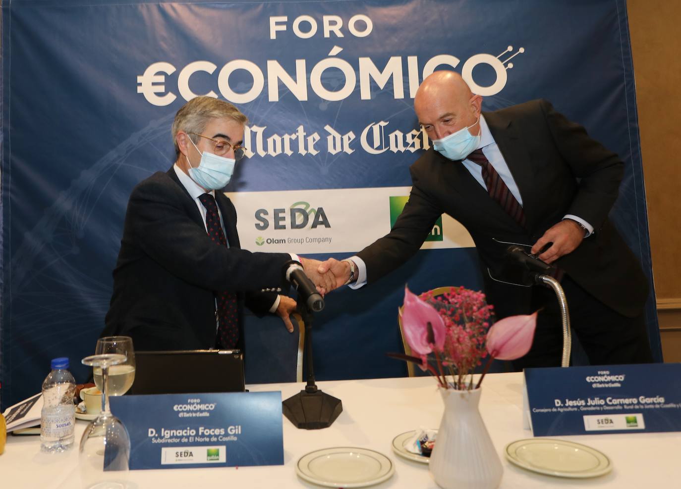 Fotos: Foro económico de El Norte de Castilla con el consejero de Agricultura