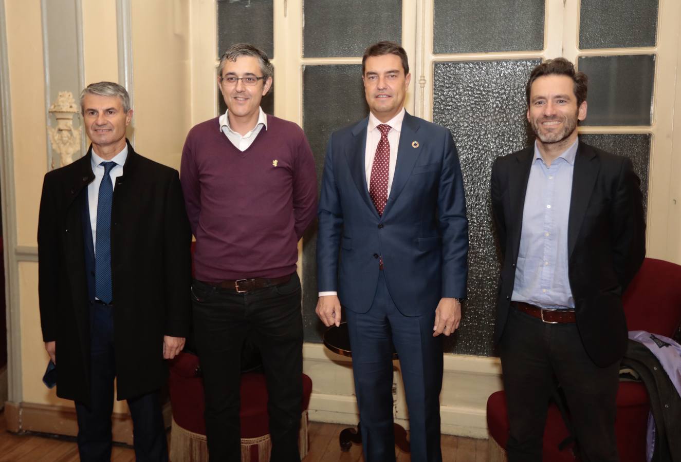 Fotos: Eduardo Madina y Borja Sémper, en el Aula de Cultura de El Norte de Castilla