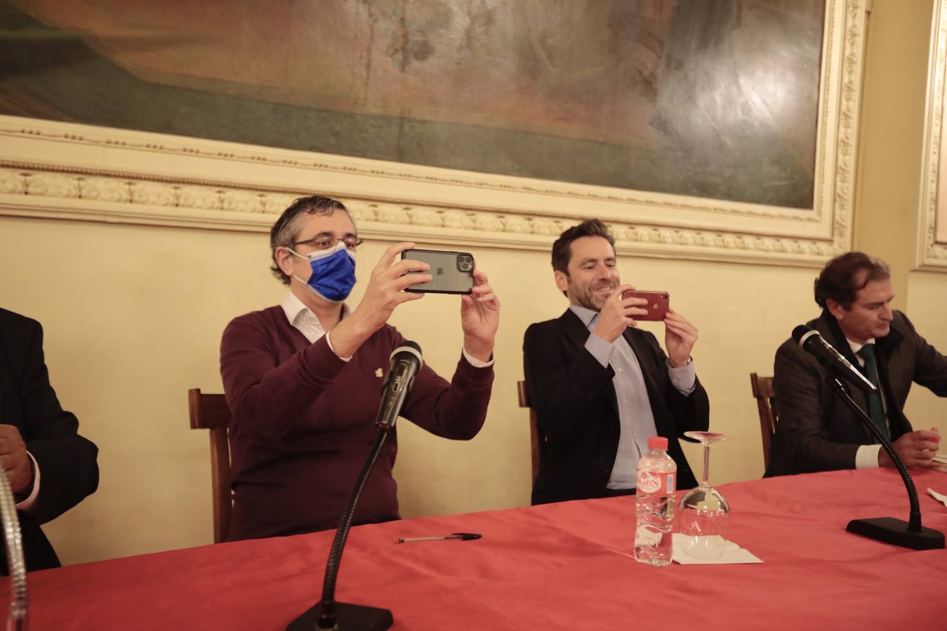 Fotos: Eduardo Madina y Borja Sémper, en el Aula de Cultura de El Norte de Castilla