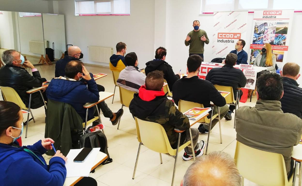 Asamblea celebrada esta mañana en el Centro Cultural de Guijuelo. 