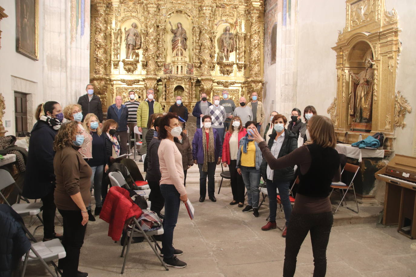 Ensayo de la Coral Cuellarana.