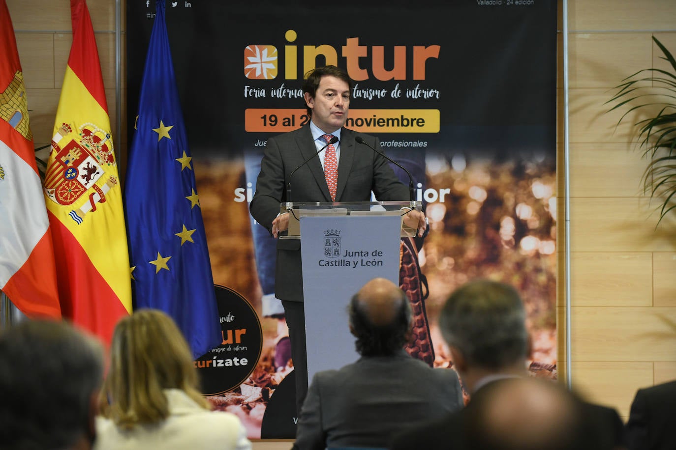 Fotos: Inauguración de Intur Negocios en