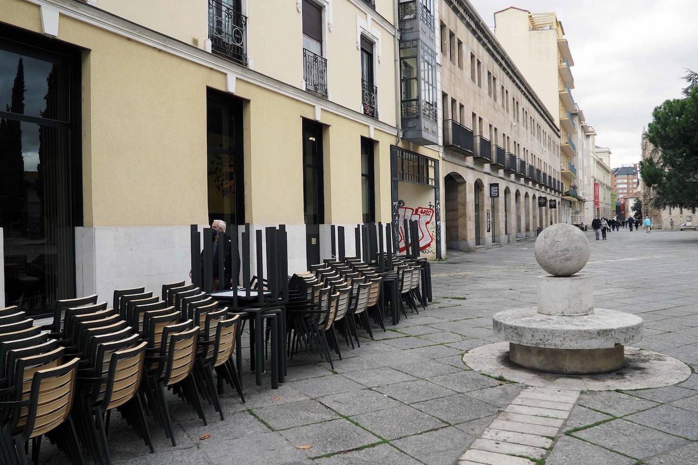 Detalles de la zona de San Pablo, junto al Palacio Pimentel, el colegio de San Gregorio y el Museo de Escultura