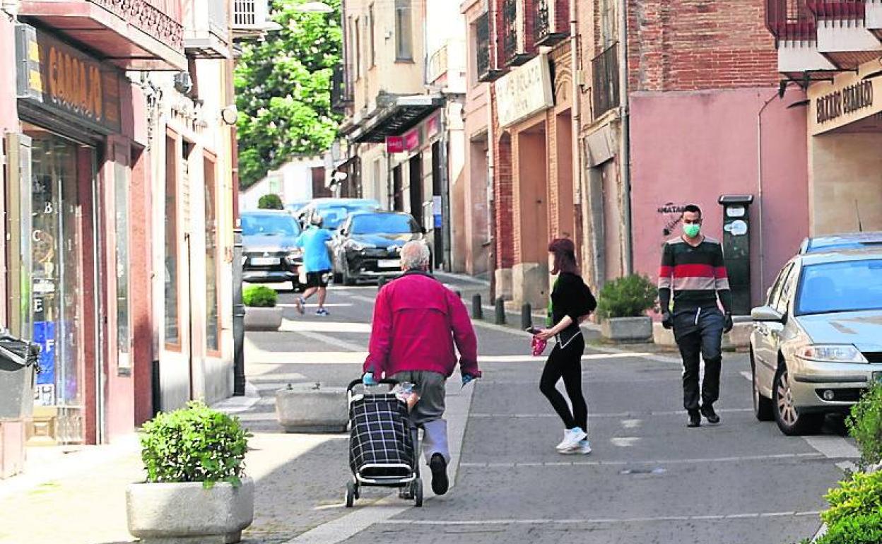 Calle comercial de Cuéllar. 