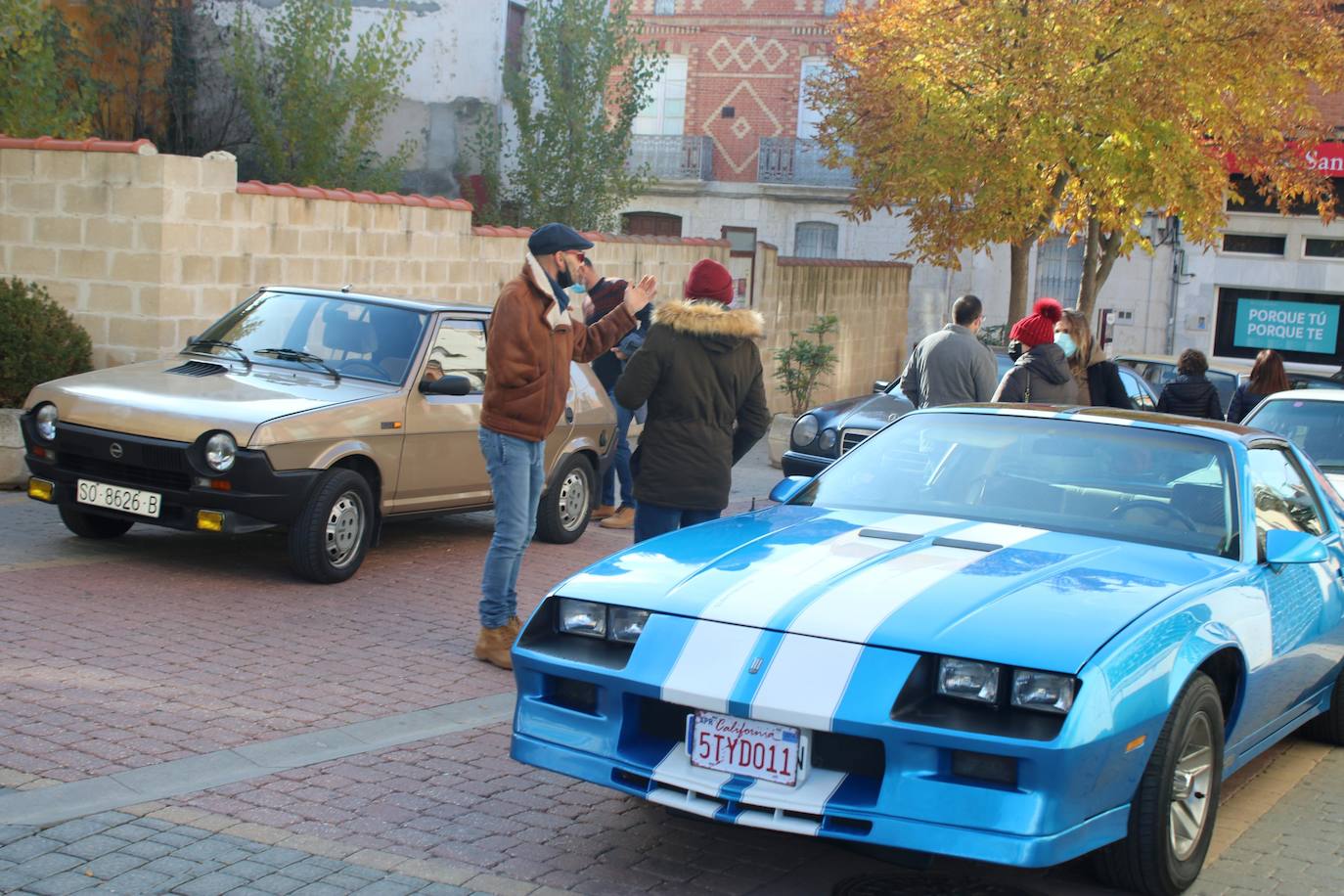 Fotos: Los coches clásicos despiertan admiración en el Cerrato