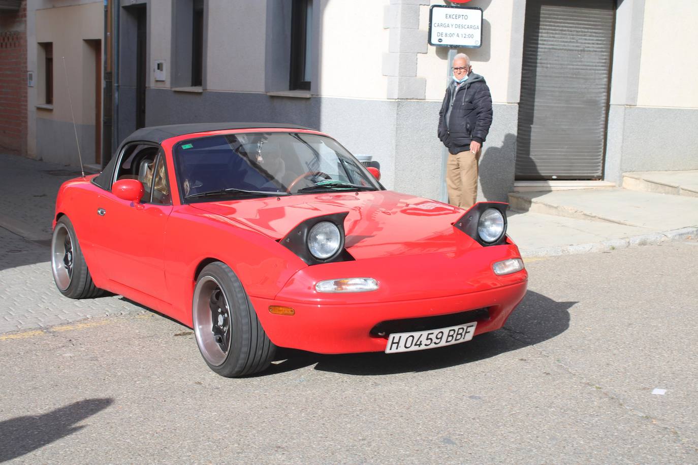 Fotos: Los coches clásicos despiertan admiración en el Cerrato