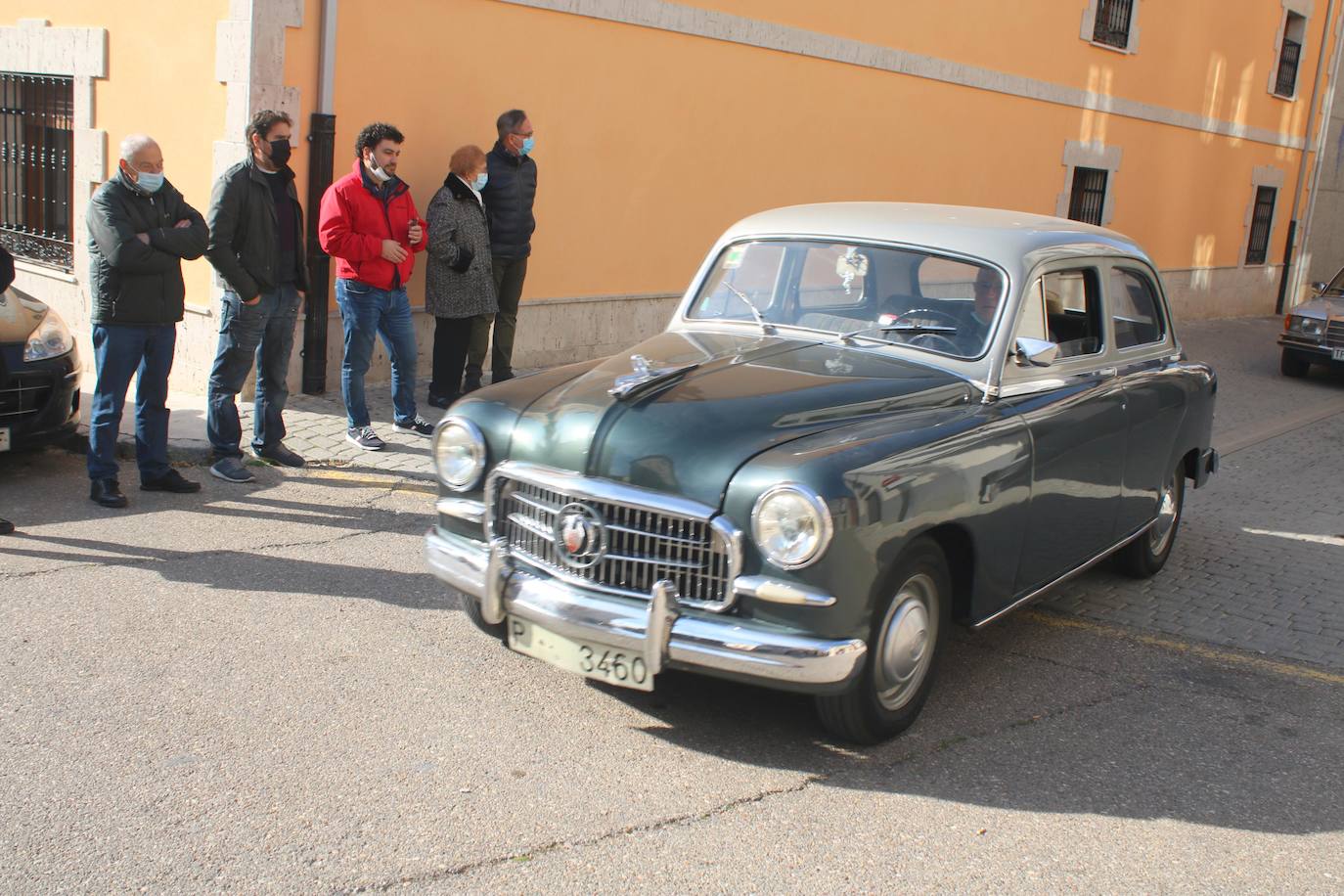 Fotos: Los coches clásicos despiertan admiración en el Cerrato