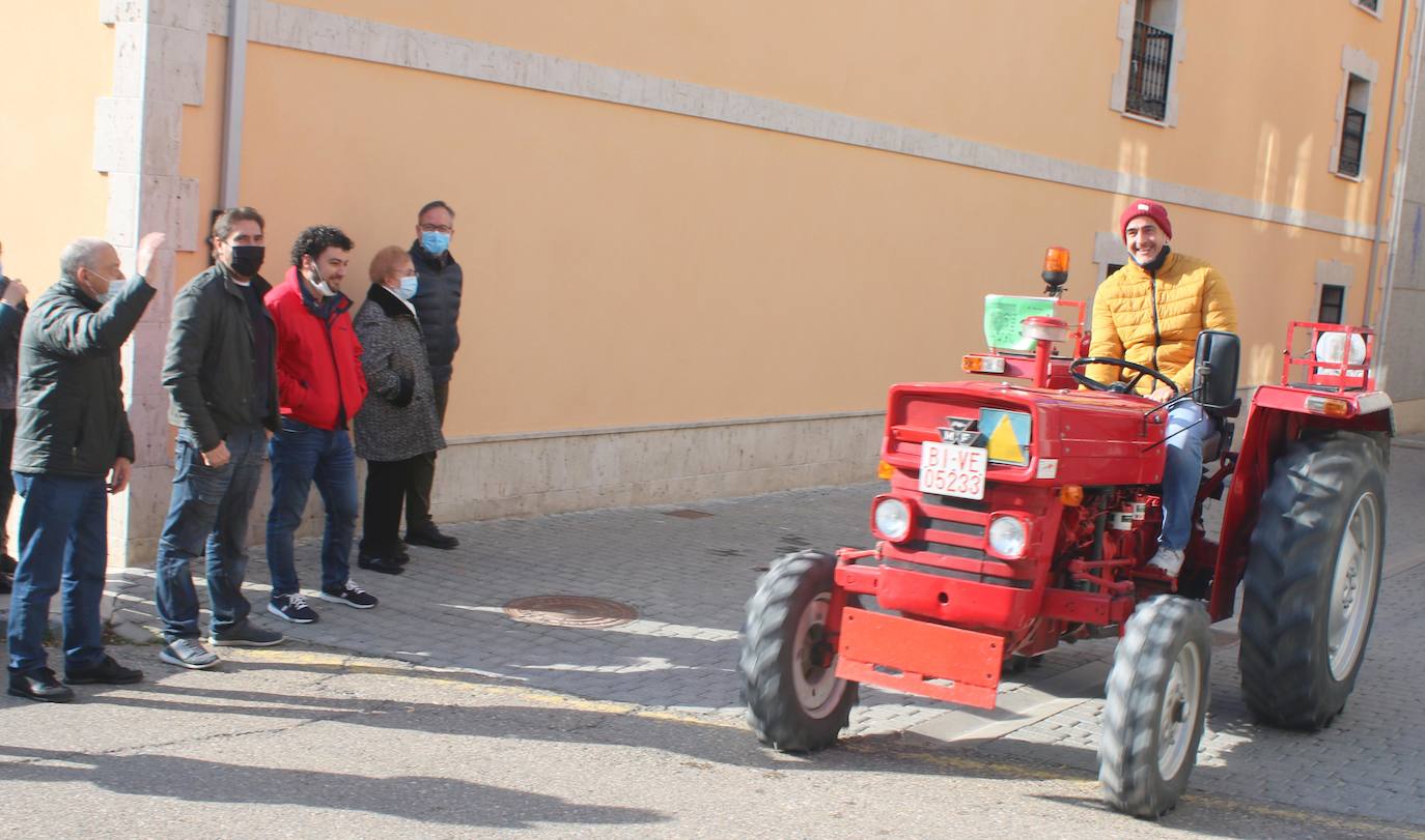 Fotos: Los coches clásicos despiertan admiración en el Cerrato
