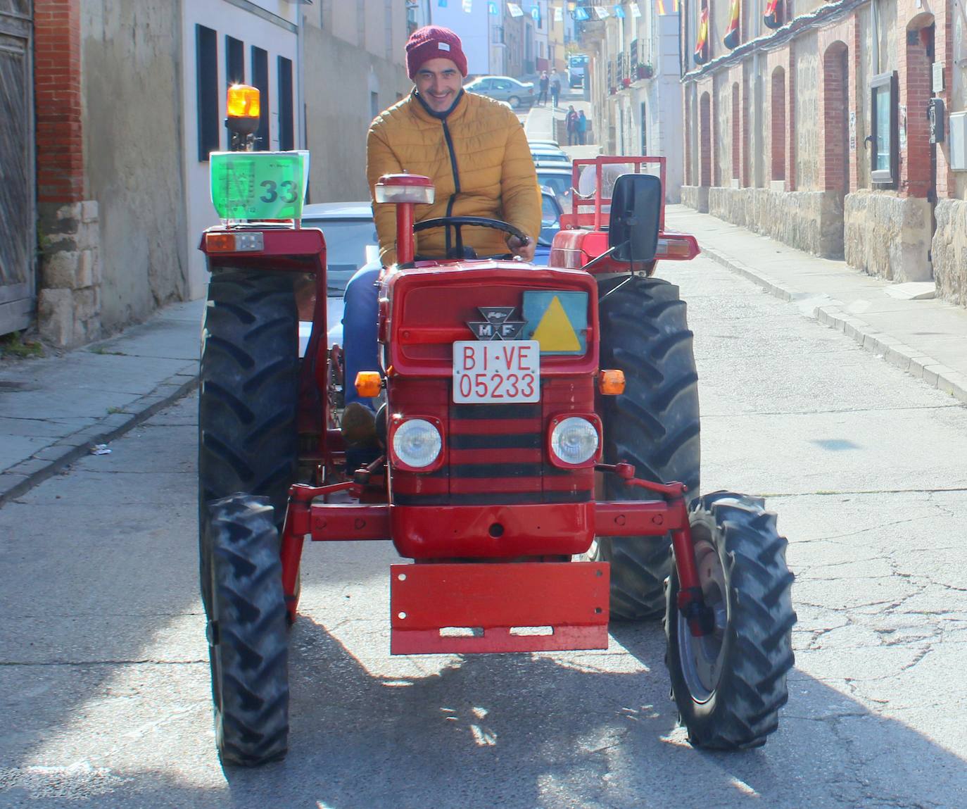 Fotos: Los coches clásicos despiertan admiración en el Cerrato
