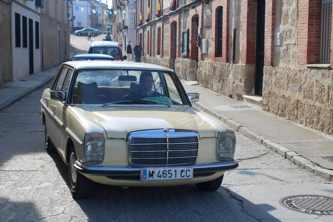 Fotos: Los coches clásicos despiertan admiración en el Cerrato